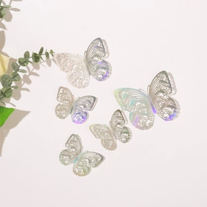 3D Laser-Cut Schmetterling Wandaufkleber in Silber mit irisierendem Laser-Effekt-Finish
