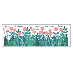 Détail d'autocollant de plinthe florale avec fleurs tropicales et citations d'art