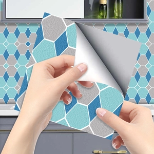 Autocollants de carrelage 3D hexagonaux bleus auto-adhésifs pour mur de cuisine