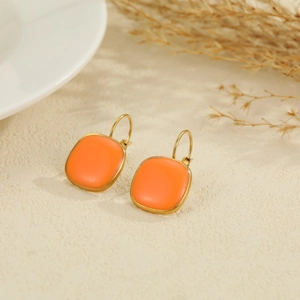 Orangefarbene geometrische Ohrhänger mit Goldfinish und minimalistischem Emaille-Design