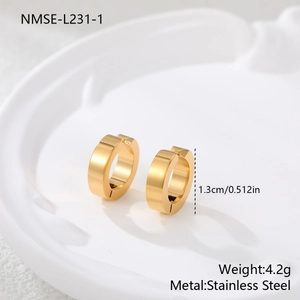 Gepolijste gouden roestvrijstalen oorringen van 1,3 cm diameter en 4,2 g gewicht