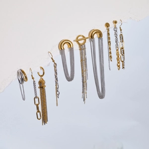 Boucles d'oreilles Longues à Gland en Acier Inoxydable Couleur Or et Argent Mélangés Mode Industrielle Géométrique