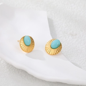 Pendientes vintage de acero inoxidable dorado con detalles plisados y piedra turquesa