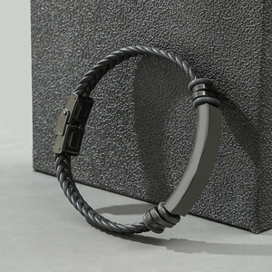 Bracciale da uomo in pelle nera intrecciata con fibbia in acciaio inossidabile spazzolato