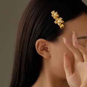 Vintage Gold Alloy Flower Hair Clips Elegant Faux Artificial Pearl Sunflower Duckbill Clips Fashion Commuting Hair Styling Accessories For Women
