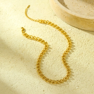 Klobige 18K vergoldete Edelstahlkette mit gedrehten Gliedern für Damen
