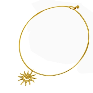 Collana girocollo minimalista in acciaio inossidabile oro 18K con ciondolo a sole