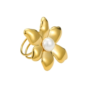 Minimalist gold flower petal ring featuring a white pearl and dual band titanium steel design