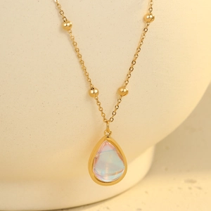 Collier en acier inoxydable plaqué or 18 carats avec pendentif ovale en pierre de lune