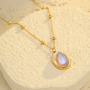 Collier en acier inoxydable plaqué or 18K avec pendentif pierre de lune ovale sur pierre