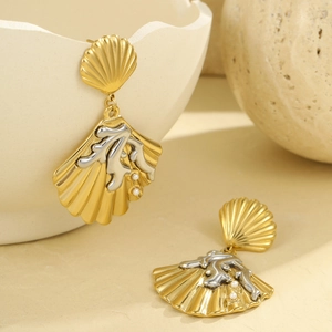 Boucles d'oreilles bicolores or et argent style océan avec corail, coquillage et perles