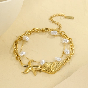 Meeresstil mehrlagiges Goldketten-Armband mit Seestern Muschel Anhängern und Barockperlen