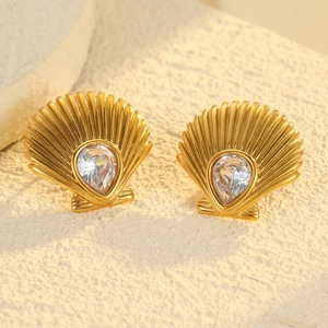 Gold fan-shaped stainless steel earrings with sparkling green natural stone inlays