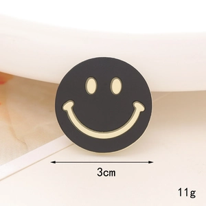 Λεπτομερής όψη κίτρινου smiley charm 3cm με ένδειξη μεγέθους και βάρους 11g