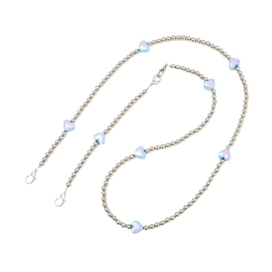 Silberne Perlen-Handykette zum Umhängen mit schimmernden blauen Herzen und Karabinern