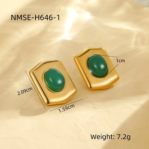 Detailansicht der Größe von Vintage 18K vergoldeten Edelstahlohrringen mit Achat