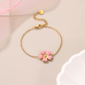 Charming gold-plated stainless steel chain bracelet with pink enamel flower for young girls