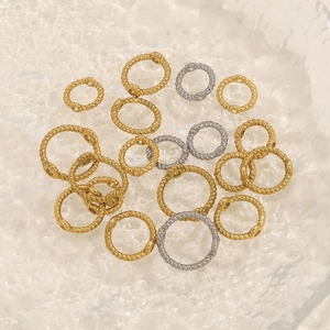 Edelstahl Gliedringe im Kordeldesign für DIY-Schmuckherstellung in Gold und Silber
