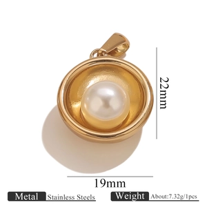 Detail view of 18K gold plated stainless steel pearl pendant showing 22mm x 19mm dimensions