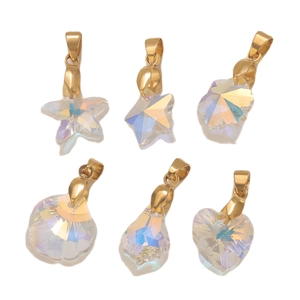 Set di ciondoli in cristallo iridescente a forma di stella e cuore con fermagli in metallo oro