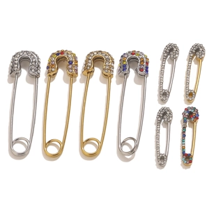 Broches épingles de sûreté avec strass multicolores sur monture dorée et argentée
