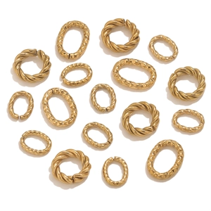 Anneaux de jonction torsadés en acier inoxydable plaqué or 18K pour la création de bijoux