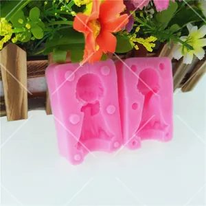 Dettaglio degli stampi in silicone 3D angelo per bambini e bambine per decorazione torte