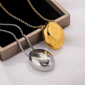 Collana Minimalista in Acciaio Inossidabile con Ciondolo a Goccia Geometrica Lucidata a Specchio Catena Lunga per Donna Uomo
