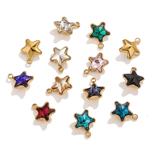Macro di ciondoli a forma di stella colorata in acciaio per creazione di gioielli