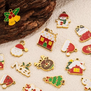 Weihnachts-Emaille-Anhänger mit Schneemann Rentier und Baum für DIY Schmuckherstellung