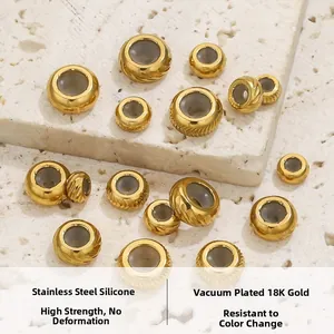 Macro di perle scorrevoli in acciaio inossidabile placcato oro 18K con anima in silicone