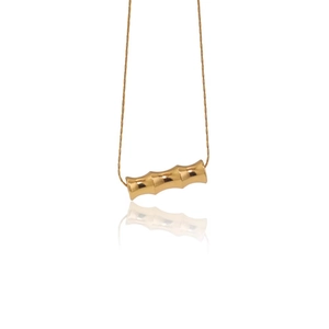 Elegante collana in acciaio inossidabile dorato con pendente in bambù e catena sottile