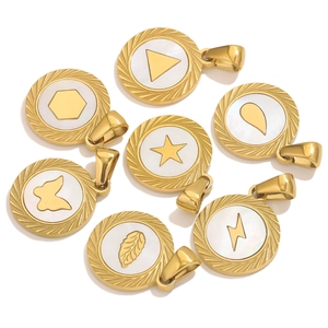 Pendentifs en acier inoxydable doré 18K avec nacre naturelle et motifs variés