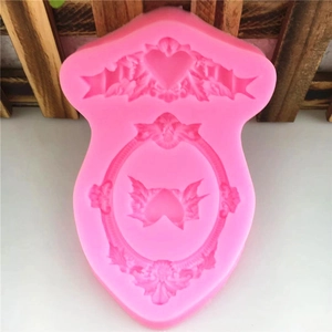 Stampo in silicone rosa con cuore e ali per decorazioni torte e pasta di zucchero