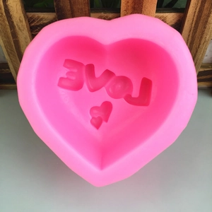 Moule en silicone rose en forme de cœur avec texte LOVE et double cœur pour pâtisserie