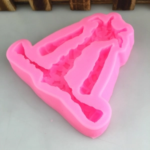 Pink giraffe shaped silicone DIY mold for chocolate and fondant cake decorations