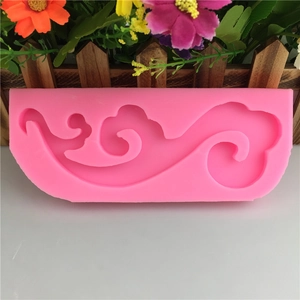 Pink silicone cloud pattern mold for DIY fondant cake decorating and chocolate baking