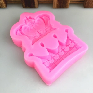 Pink silicone crown mold for DIY fondant cake decoration and clay handicrafts
