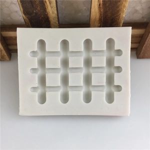 White silicone fence pattern mold for fondant cakes and chocolate crafting decorations