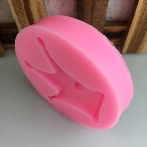 Pink round silicone crown mold for DIY fondant chocolate and handmade plaster crafts