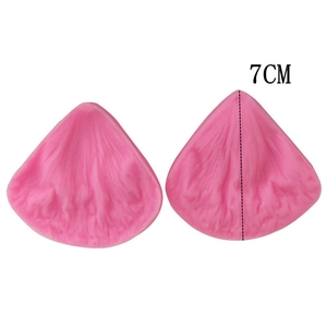 Detailed macro view of 7cm pink silicone fondant mold with realistic leaf vein texture