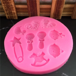 Roze siliconen vorm met hart, ster en hobbelpaard figuren voor fondant taartdecoratie