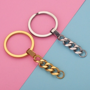Polished 30mm stainless steel keyrings with cuban links in gold and silver finishes