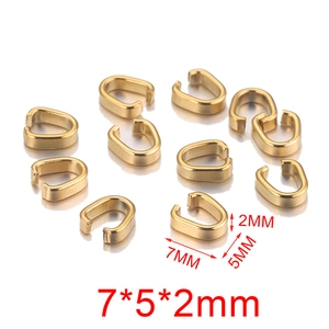 Detail van gouden roestvrijstalen knijpbeugels 7x5x2mm voor DIY sieraden maken
