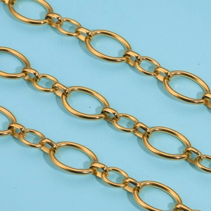 Collana a catena in acciaio inossidabile dorato con maglie ovali e finitura lucida