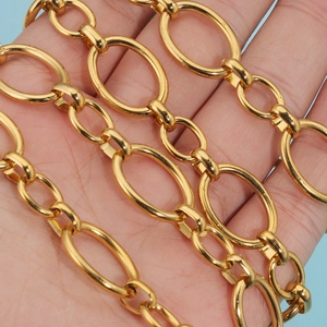 Collana a catena a maglie ovali in acciaio inossidabile dorato con finitura lucida