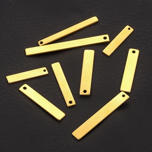 Gepolijste gouden roestvrijstalen rechthoekige hangers met gaatjes voor DIY-sieraden