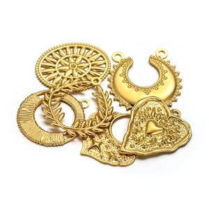 Ensemble de pendentifs DIY en acier inoxydable plaqué or 18 carats aux motifs variés
