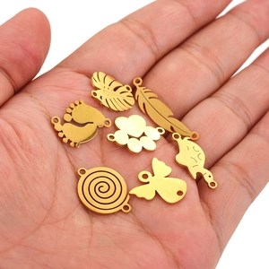Lot de 7 pendentifs en acier inoxydable doré avec plume et feuille pour bijoux DIY