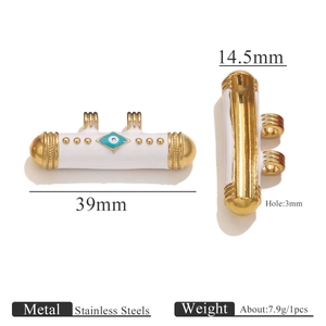 Dettaglio del ciondolo occhio del male in acciaio inossidabile lungo 39mm e foro 3mm
